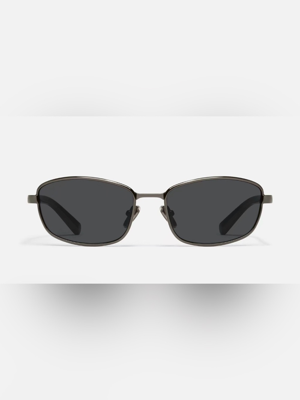 BRAND NEW. QUAY Sleek Square Metal Frame Sunglasses in Gunmetal with Dark Lenses